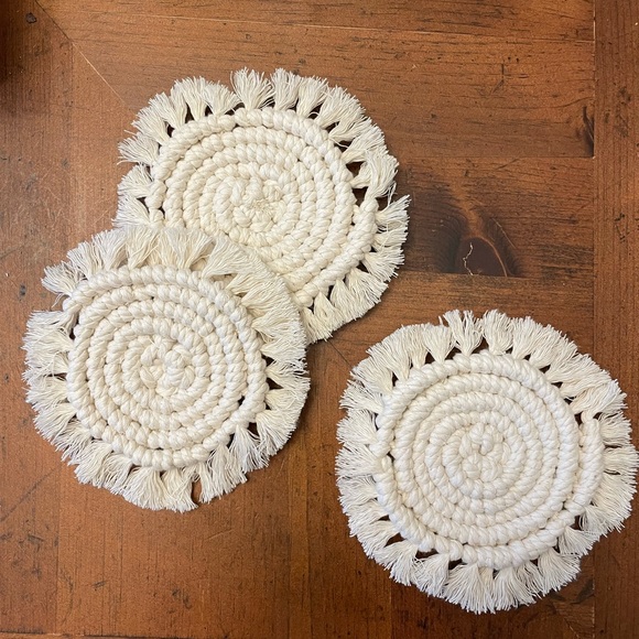 Macrame coasters - Picture 2 of 4